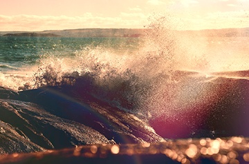 waves crashing